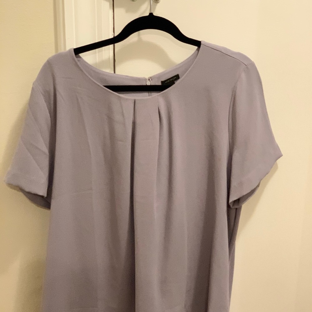 Short sleeve light gray tunic